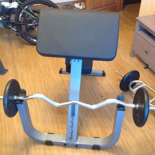 Скамья Скотта Body-Solid ProClub GPCB329 с регулируемой по высоте партой Скамья Скотта Body-Solid ProClub GPCB329 с регулируемой по высоте партой