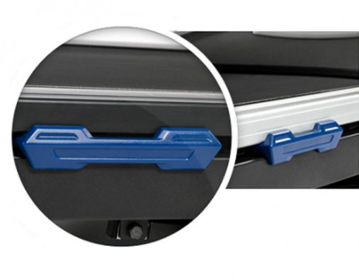 TR300 оснащена системой поглощения удара XTRA SOFT CUSHIONED DECK, это значительно уменьшает давление на суставы, тем самым снижает риск возникновения травмы