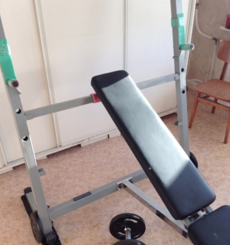 Универсальная скамья со стойками для жима Body Solid POB44 Универсальная скамья со стойками для жима Body Solid POB44