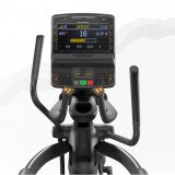 Matrix Performance Premium LED Эллиптический тренажер