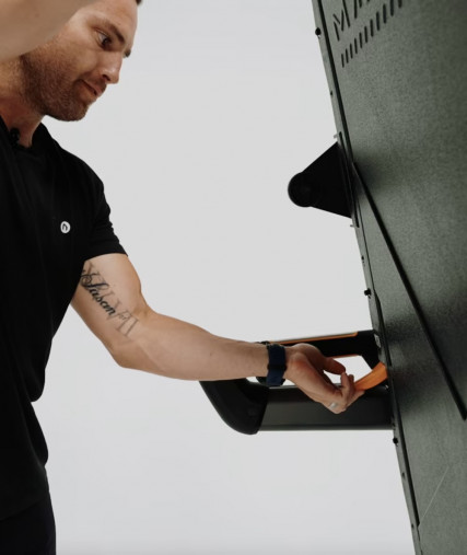 Беговая дорожка домашняя Matrix TF30XIR с 16-дюймовым сенсорным дисплеем Беговая дорожка домашняя Matrix TF30XIR с 16-дюймовым сенсорным дисплеем