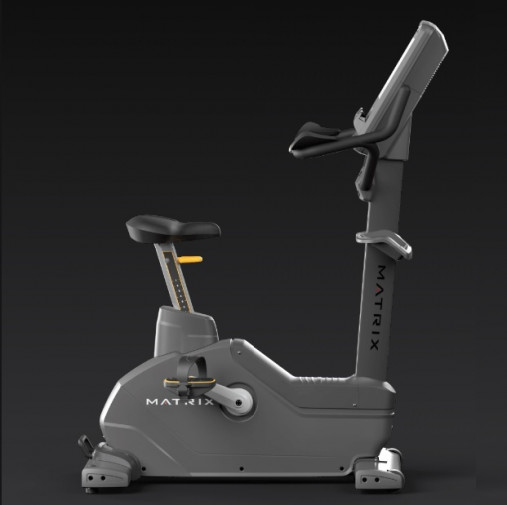 Вертикальный велотренажер Matrix Endurance. Консоль Touch Base