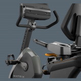 Matrix Performance LED Горизонтальный велотренажер
