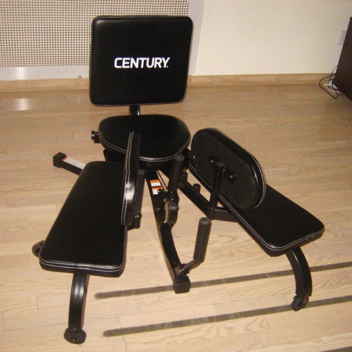 Тренажер для растяжки на шпагат Century VersaFlex 2.0 (1558) Тренажер для растяжки на шпагат Century VersaFlex 2.0 (1558)