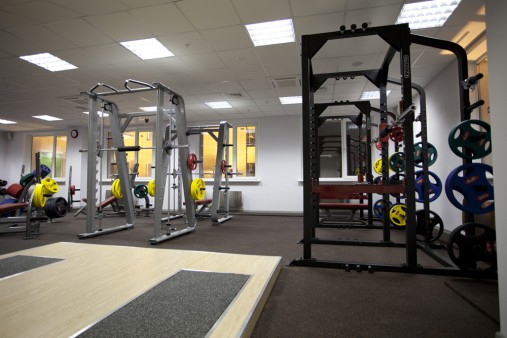 Усиленная силовая стойка с турником AeroFit Sterling SL7015 Усиленная силовая стойка с турником AeroFit Sterling SL7015