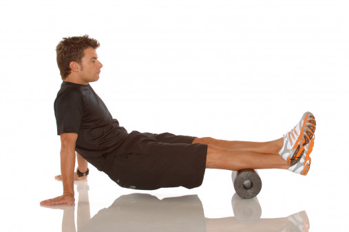 Массажный ролик TOGU Blackroll 30 см, средняя жесткость, черный